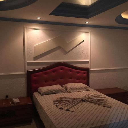 Stilus Hotel - Adults Only Сантос Екстериор снимка